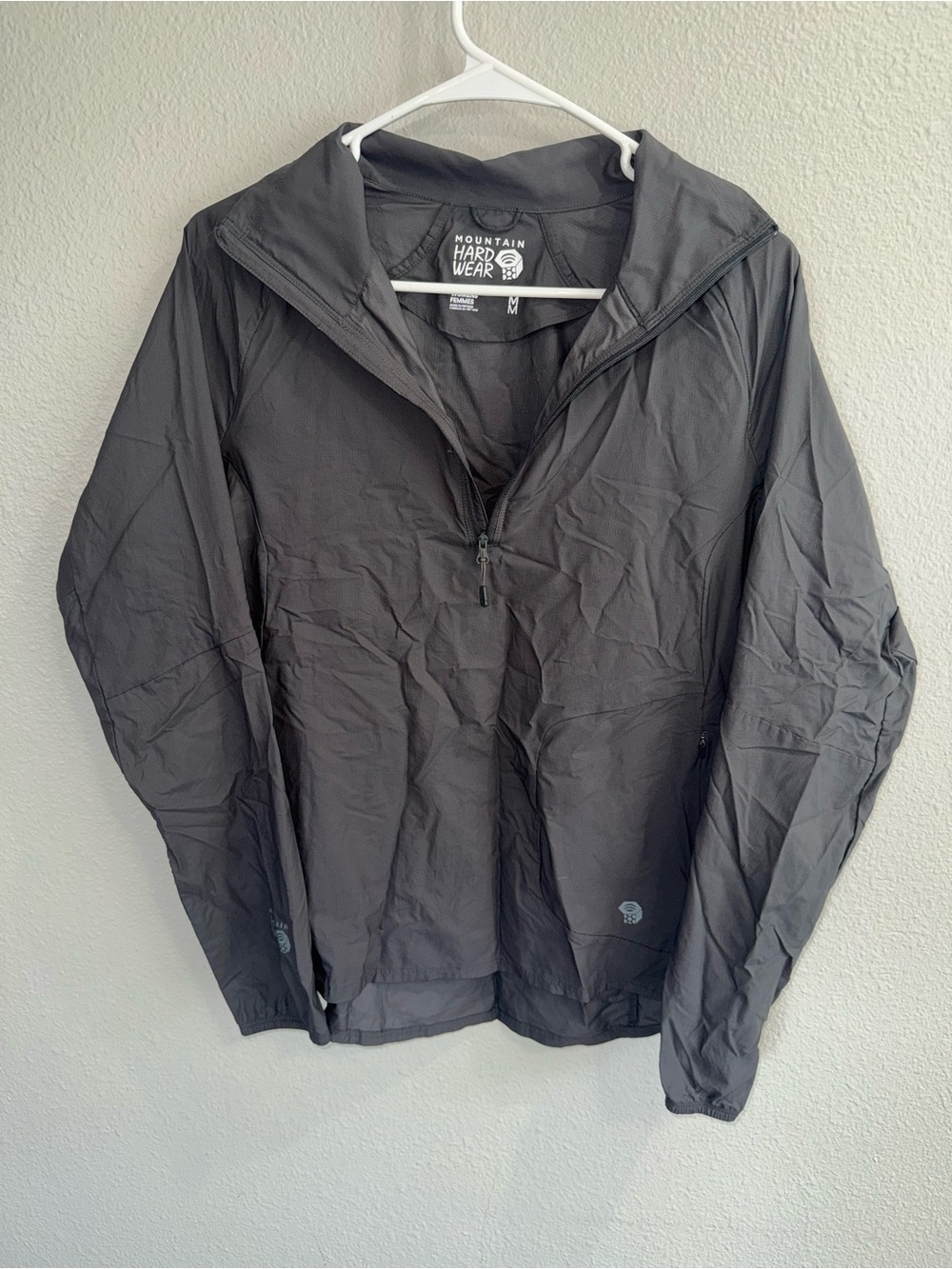 Mountain Hardwear Kor Preshell Pullover Womens Medium Black Lightweight